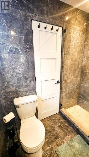 6 Cherry Hills Rd, Vaughan, ON - Indoor Photo Showing Bathroom