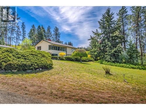 4729 Lakeshore Road, Kelowna, BC - Outdoor