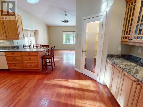 2339 Lang Bay Road, Powell River, BC - Indoor Photo Showing Kitchen