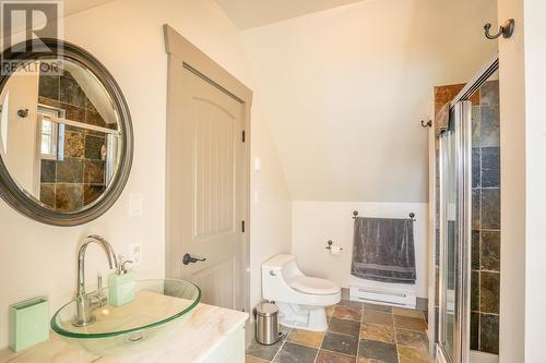 7460 Ruffell Road, Canim Lake, BC - Indoor Photo Showing Bathroom
