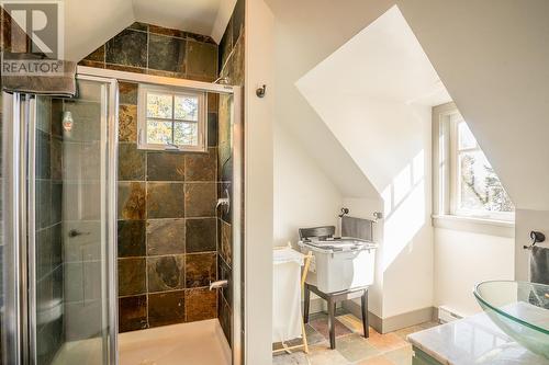 7460 Ruffell Road, Canim Lake, BC - Indoor Photo Showing Bathroom