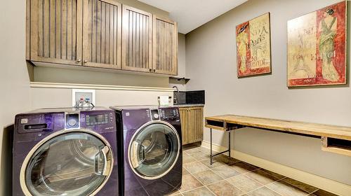 3407 Crooked Tree Place, Fairmont Hot Springs, BC - Indoor Photo Showing Laundry Room