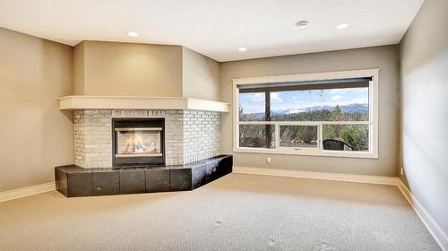3407 Crooked Tree Place, Fairmont Hot Springs, BC - Indoor With Fireplace