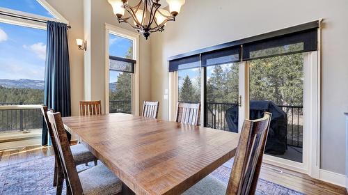 3407 Crooked Tree Place, Fairmont Hot Springs, BC - Indoor Photo Showing Dining Room