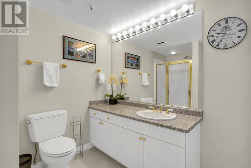 1152 Sunset Drive Unit# 902, Kelowna, BC - Indoor Photo Showing Bathroom