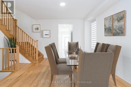104 Durham Ave, Barrie, ON - Indoor Photo Showing Dining Room