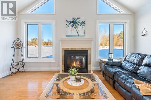 12 Lauder Rd, Oro-Medonte, ON - Indoor Photo Showing Living Room With Fireplace