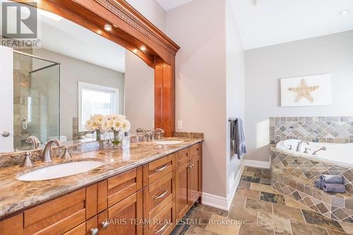 12 Lauder Rd, Oro-Medonte, ON - Indoor Photo Showing Bathroom