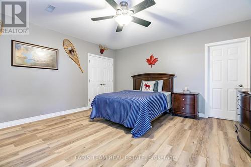 12 Lauder Rd, Oro-Medonte, ON - Indoor Photo Showing Bedroom