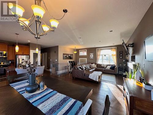 10708 Briarwood Crescent, Dawson Creek, BC - Indoor Photo Showing Living Room