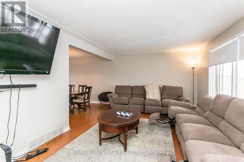 464 Hazel Street, Waterloo, ON - Indoor Photo Showing Living Room