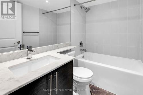 #816 -125 Western Battery Rd, Toronto, ON - Indoor Photo Showing Bathroom