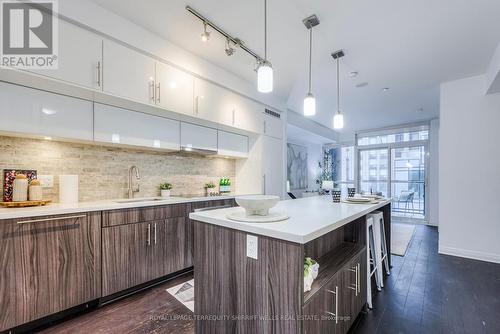 #511 -8 Mercer St, Toronto, ON - Indoor Photo Showing Kitchen With Upgraded Kitchen