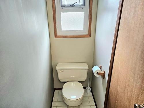 3544 Frank St, Port Alberni, BC - Indoor Photo Showing Bathroom