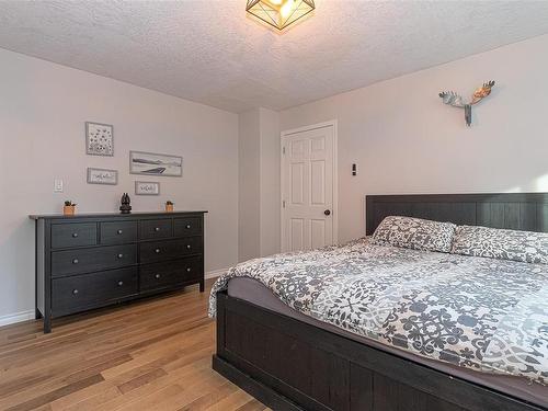 2123 Amethyst Way, Sooke, BC - Indoor Photo Showing Bedroom