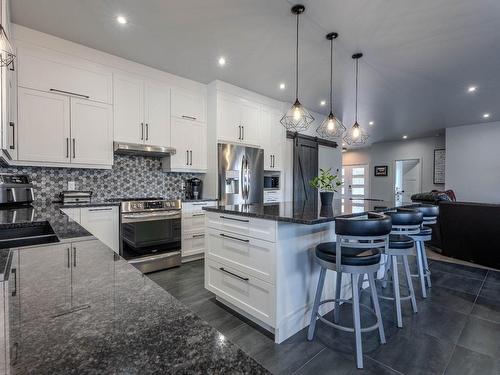 Cuisine - 534 Rue Du Boisé, Acton Vale, QC - Indoor Photo Showing Kitchen With Double Sink With Upgraded Kitchen