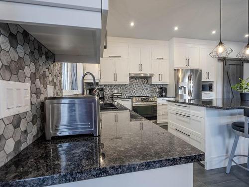 Cuisine - 534 Rue Du Boisé, Acton Vale, QC - Indoor Photo Showing Kitchen With Upgraded Kitchen