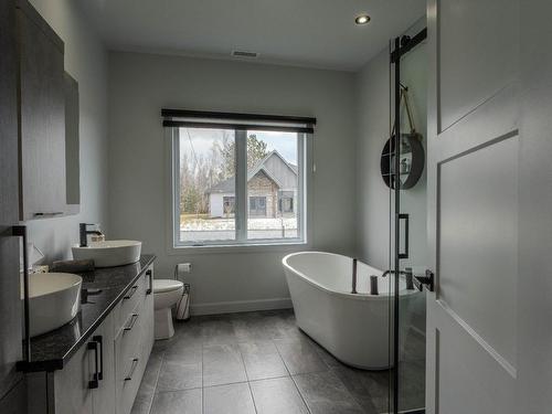 Salle de bains - 534 Rue Du Boisé, Acton Vale, QC - Indoor Photo Showing Bathroom