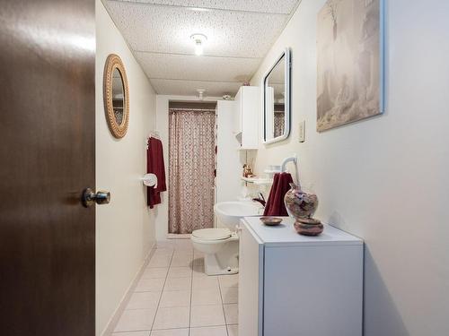Bathroom - 829 Rue Mousseau, Laval (Sainte-Dorothée), QC - Indoor Photo Showing Bathroom