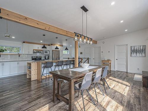 Overall view - 251 Rue Du Lac-Marier, Sainte-Marguerite-Du-Lac-Masson, QC - Indoor Photo Showing Dining Room