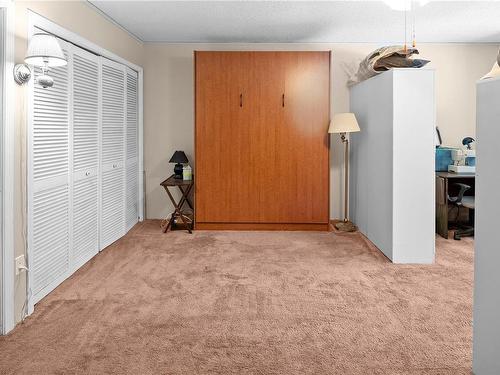 2845 Bradshaw Rd, Duncan, BC - Indoor Photo Showing Bedroom
