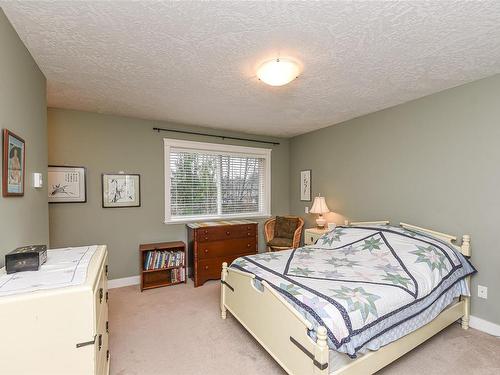 28-2112 Cumberland Rd, Courtenay, BC - Indoor Photo Showing Bedroom