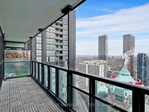 3311-101 Charles St E, Toronto, ON - Outdoor With Balcony With Exterior