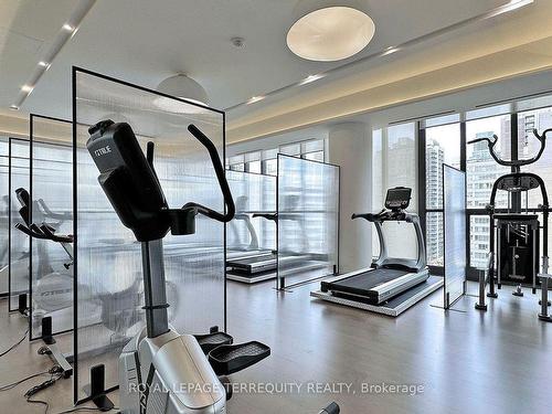 3311-101 Charles St E, Toronto, ON - Indoor Photo Showing Gym Room