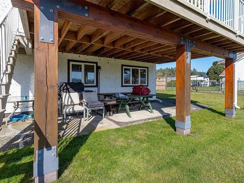 6627 Lakes Rd, Duncan, BC - Outdoor With Deck Patio Veranda With Exterior