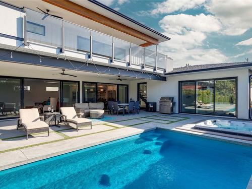 452 Barkley Road, Kelowna, BC - Outdoor With In Ground Pool