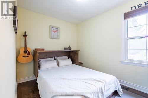 82 Elgin St, Hamilton, ON - Indoor Photo Showing Bedroom