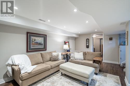82 Elgin St, Hamilton, ON - Indoor Photo Showing Living Room