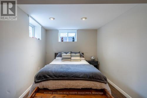 82 Elgin St, Hamilton, ON - Indoor Photo Showing Bedroom