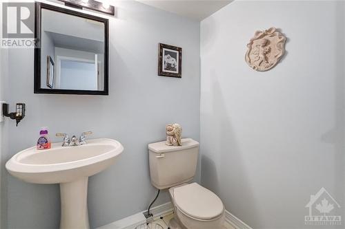 168 Poole Drive, Perth, ON - Indoor Photo Showing Bathroom