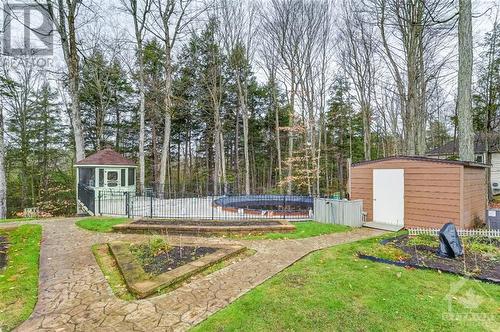 168 Poole Drive, Perth, ON - Outdoor