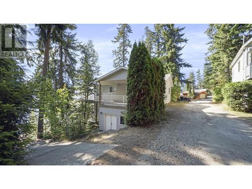 4746 Sunnybrae Canoe Point Road, Tappen, BC - Outdoor