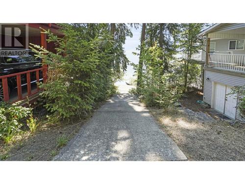 4746 Sunnybrae Canoe Point Road, Tappen, BC - Outdoor