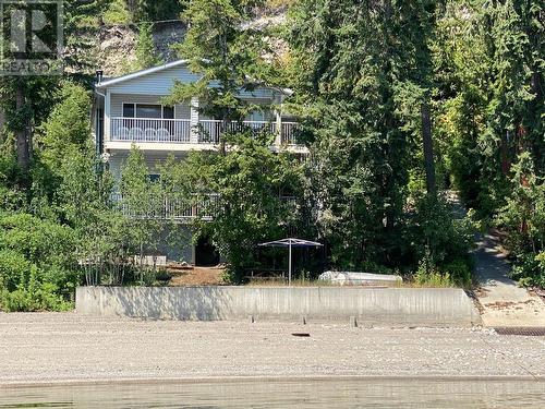 4746 Sunnybrae Canoe Point Road, Tappen, BC - Outdoor