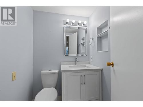 3180 De Montreuil Court Unit# 313, Kelowna, BC - Indoor Photo Showing Bathroom