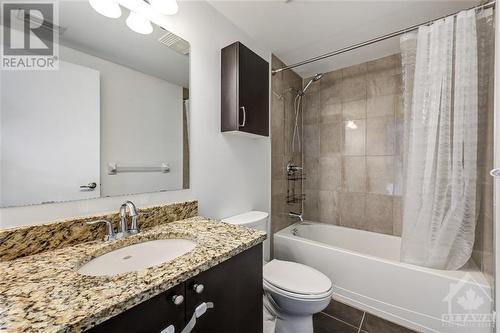 456 King Edward Avenue Unit#410, Ottawa, ON - Indoor Photo Showing Bathroom