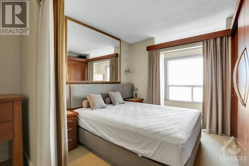 545 St Laurent Boulevard Unit#903, Ottawa, ON - Indoor Photo Showing Bedroom