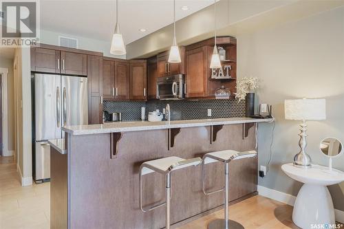 212 1132 College Drive, Saskatoon, SK - Indoor Photo Showing Kitchen With Upgraded Kitchen