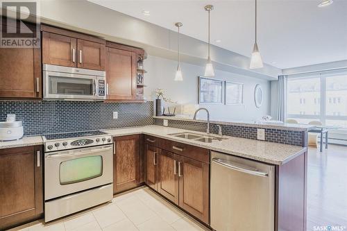 212 1132 College Drive, Saskatoon, SK - Indoor Photo Showing Kitchen With Double Sink