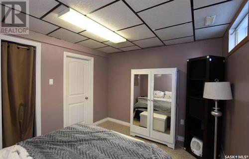 1121 Hochelaga Street W, Moose Jaw, SK - Indoor Photo Showing Bedroom