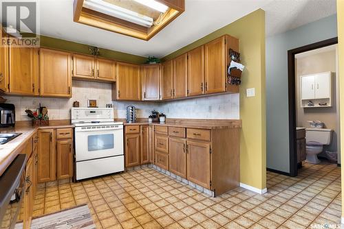 Anderson Acreage, Francis Rm No. 127, SK - Indoor Photo Showing Kitchen