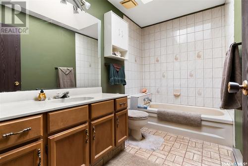 Anderson Acreage, Francis Rm No. 127, SK - Indoor Photo Showing Bathroom