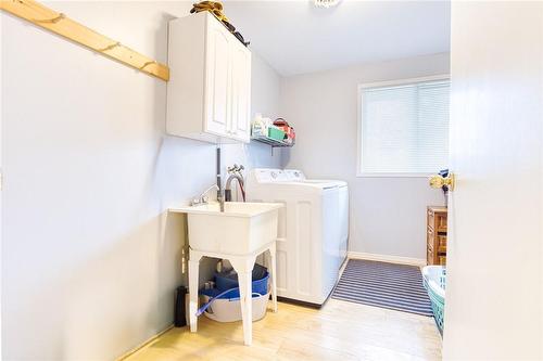 128 Cook Avenue, Ridgeway, ON - Indoor Photo Showing Laundry Room