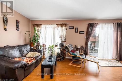#57 -9 Ailsa Pl, London, ON - Indoor Photo Showing Living Room