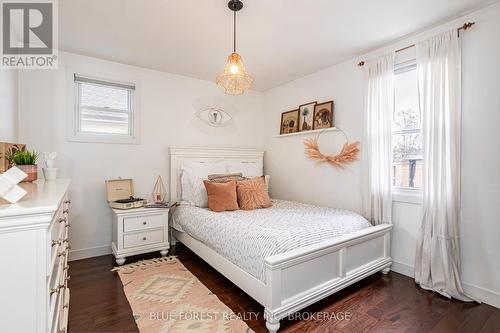 488 Central Avenue, London, ON - Indoor Photo Showing Bedroom