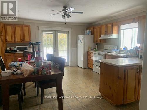 400 St. George St, Greater Sudbury, ON - Indoor Photo Showing Kitchen